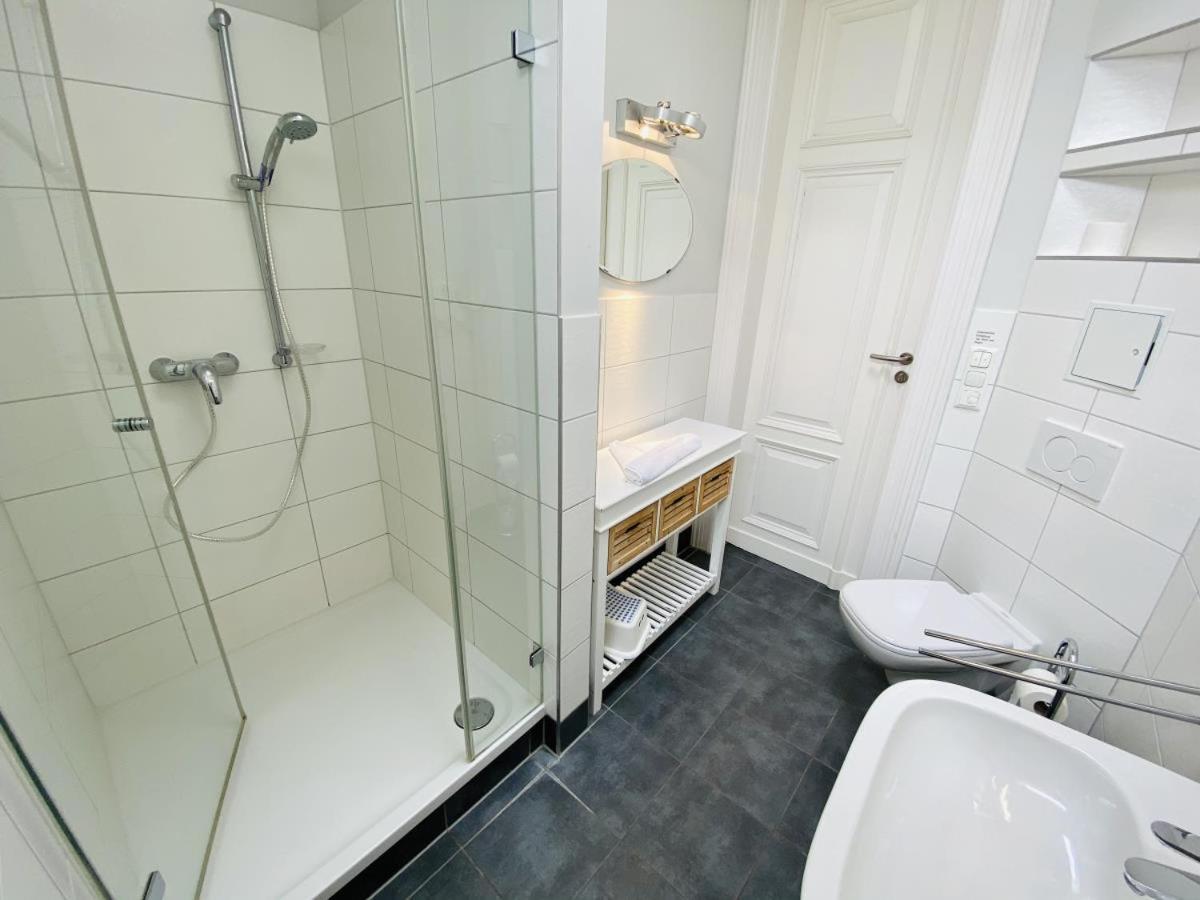 Appartement Vormann Jantzen, Direkt Am Leuchtturm à Rostock Extérieur photo