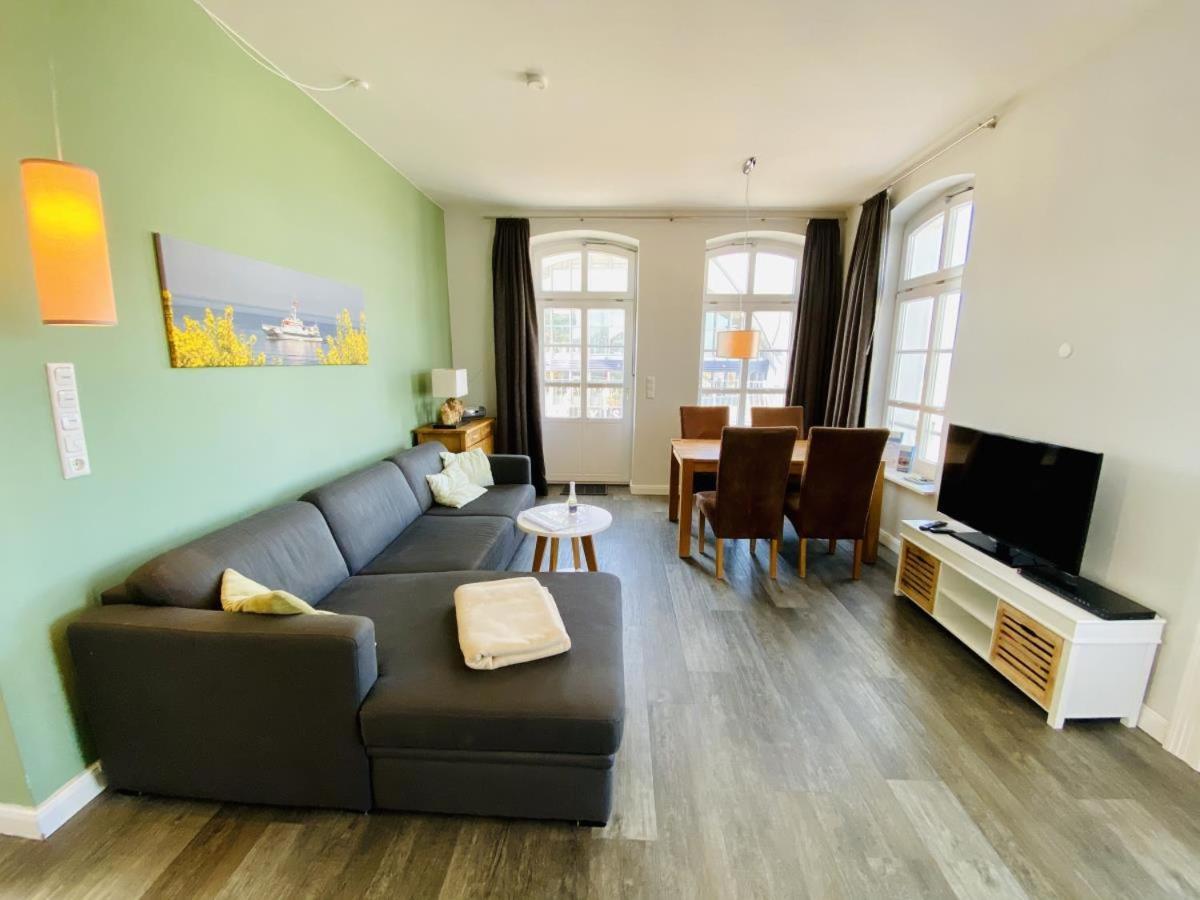 Appartement Vormann Jantzen, Direkt Am Leuchtturm à Rostock Extérieur photo
